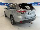 Thumbnail '5' of Toyota Highlander