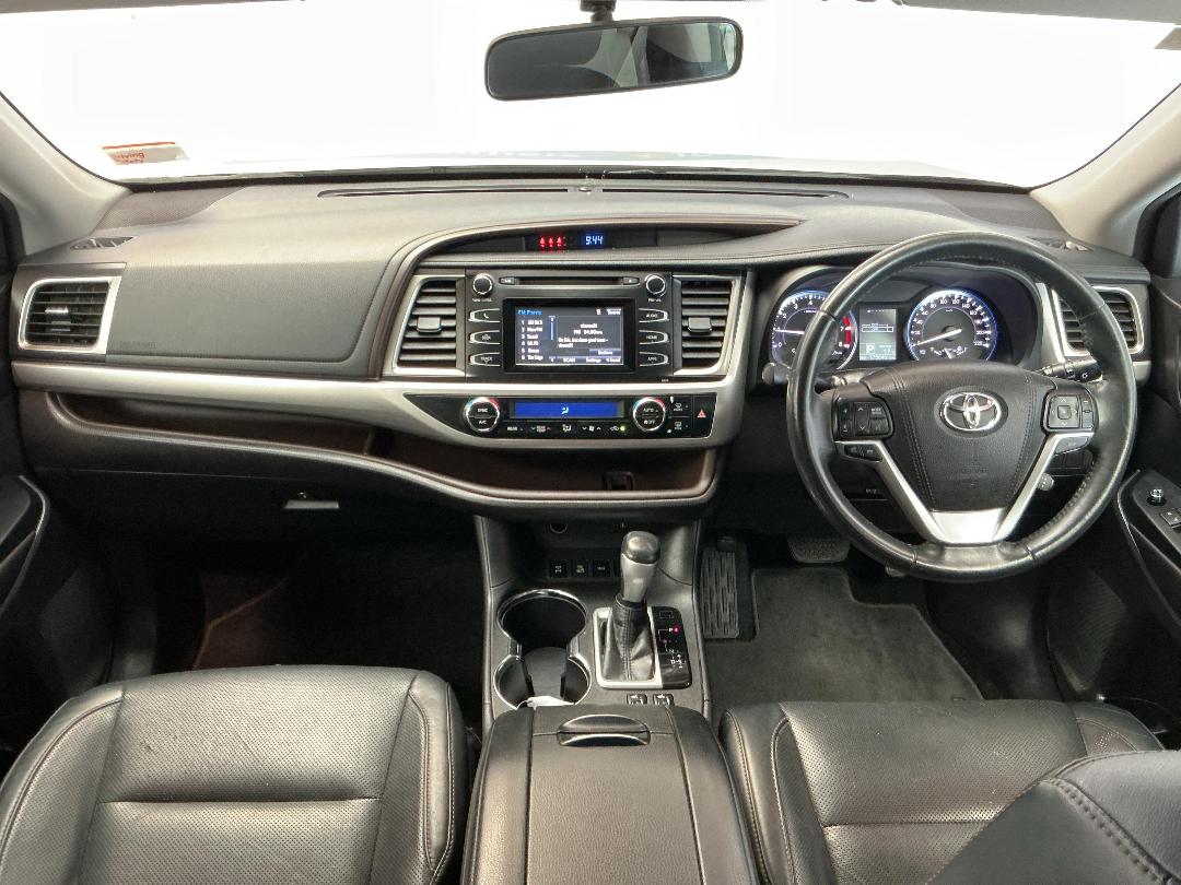 Photo '17' of Toyota Highlander