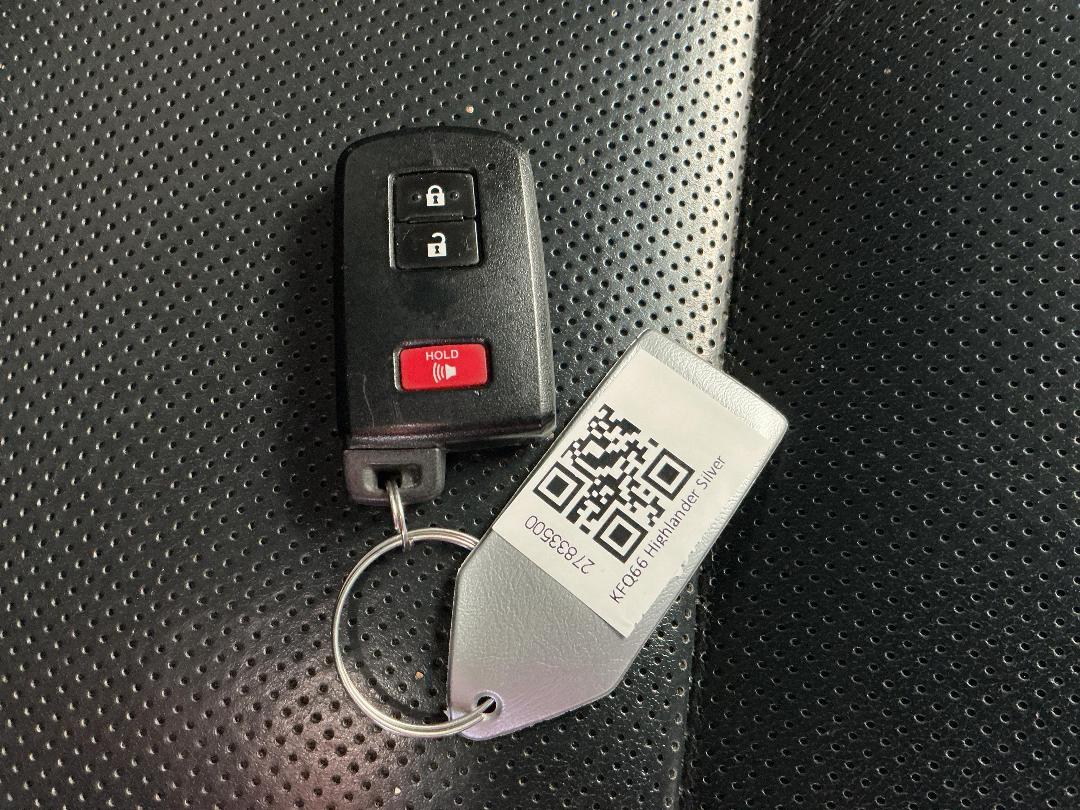 Photo '22' of Toyota Highlander