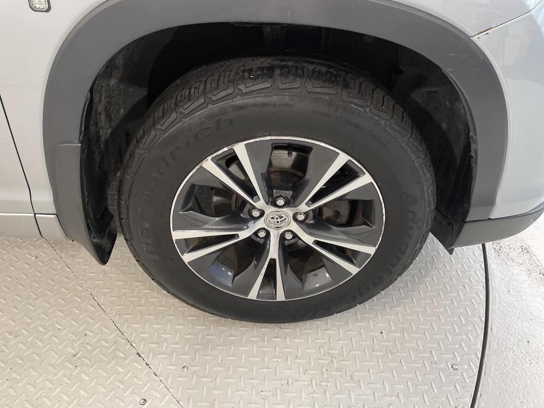 Photo '9' of Toyota Highlander