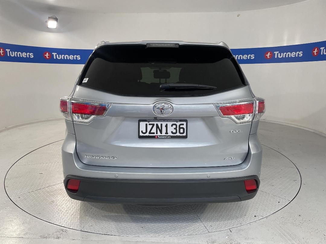 Photo '6' of Toyota Highlander