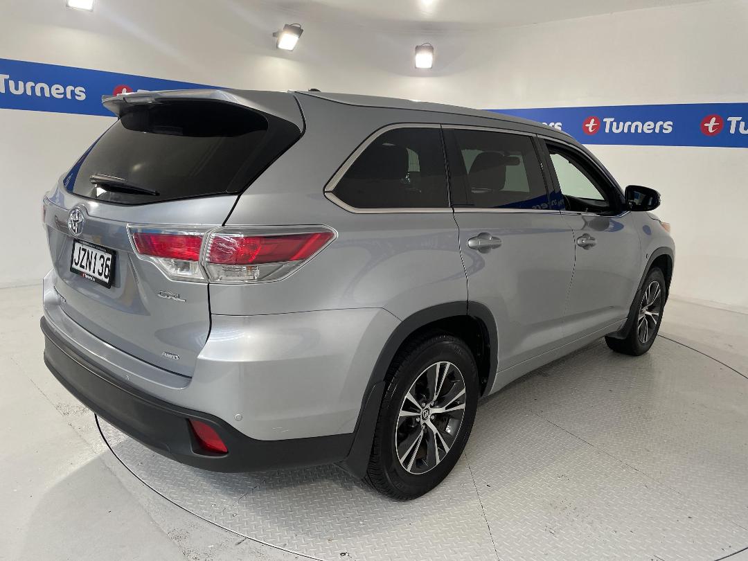 Photo '7' of Toyota Highlander