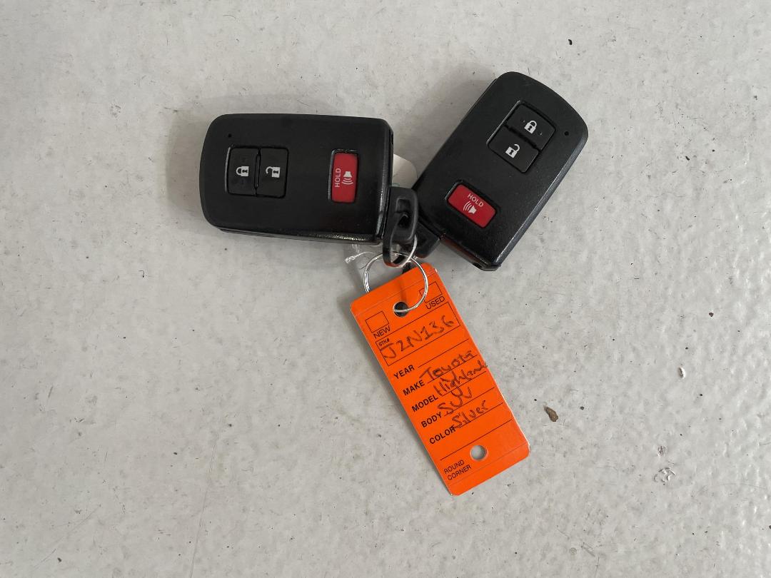 Photo '22' of Toyota Highlander