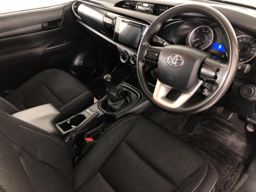 Photo '16' of Toyota Hilux Photo '16' of Toyota Hilux