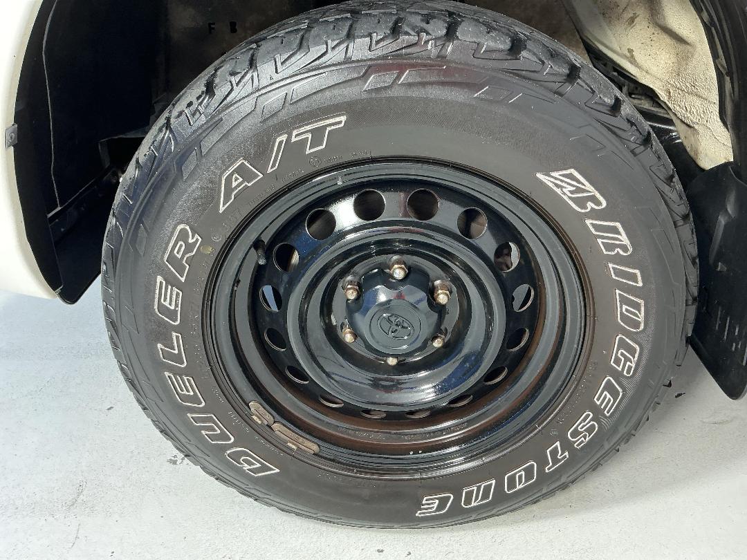 Photo '10' of Toyota Hilux