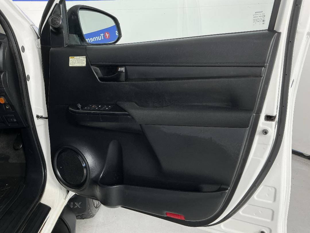 Photo '15' of Toyota Hilux