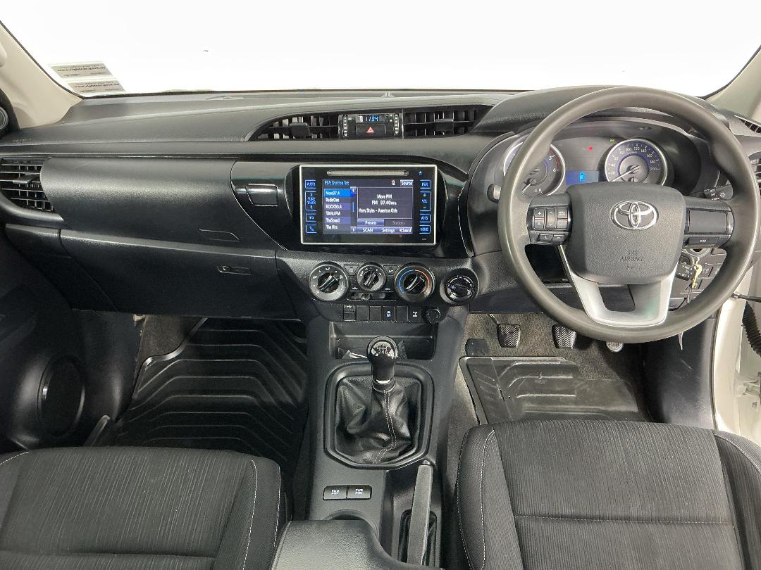 Photo '17' of Toyota Hilux