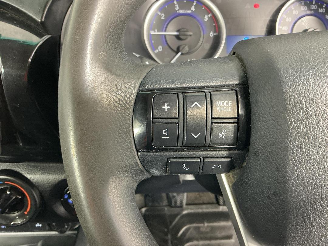 Photo '24' of Toyota Hilux