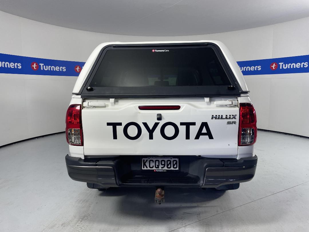 Photo '6' of Toyota Hilux