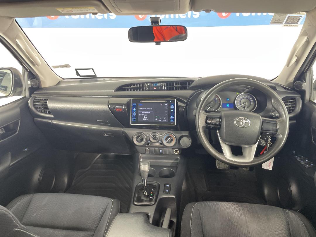 Photo '17' of Toyota Hilux