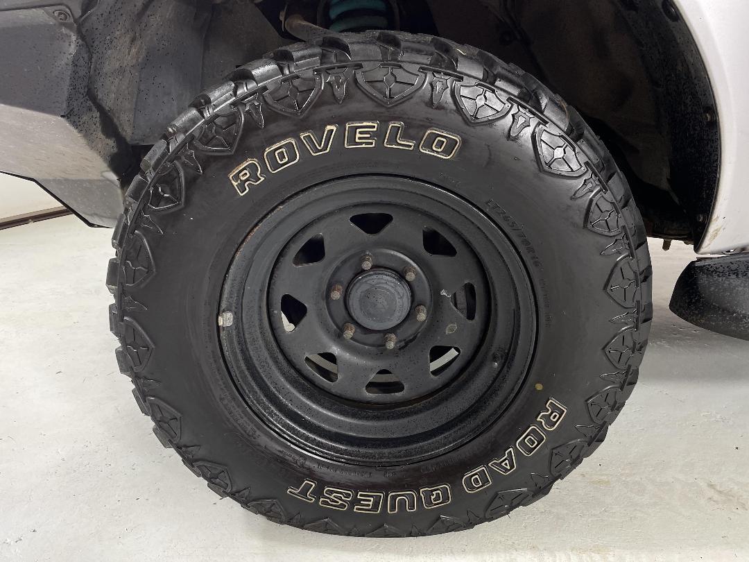 Photo '8' of Toyota Hilux SR5 TD DC