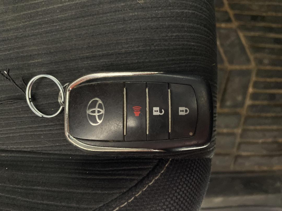 Photo '20' of Toyota Hilux SR5 TD DC