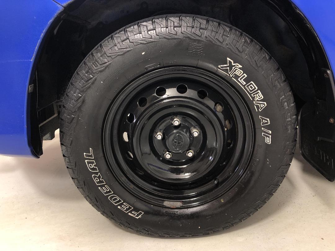 Photo '10' of Toyota Hilux