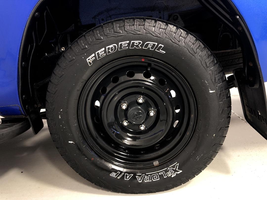 Photo '11' of Toyota Hilux