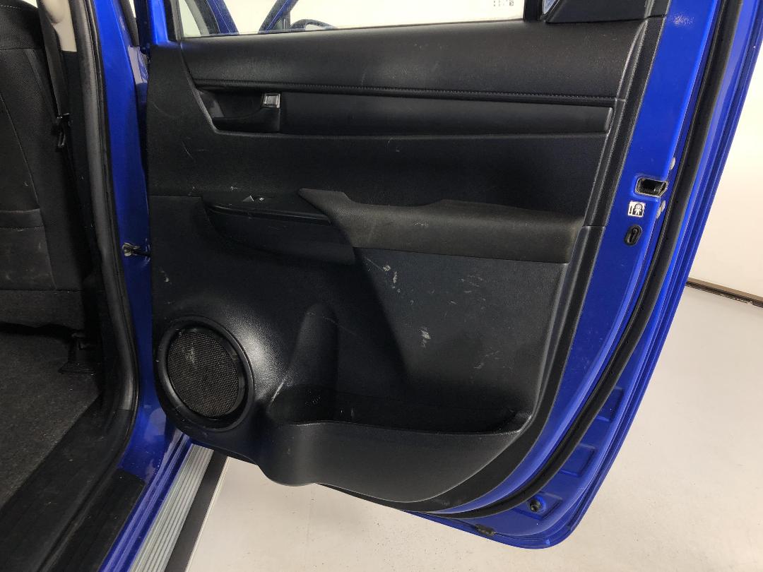 Photo '19' of Toyota Hilux