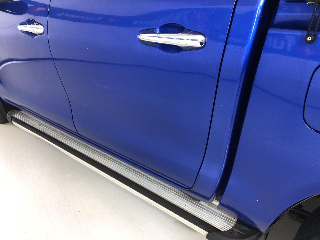 Photo '28' of Toyota Hilux