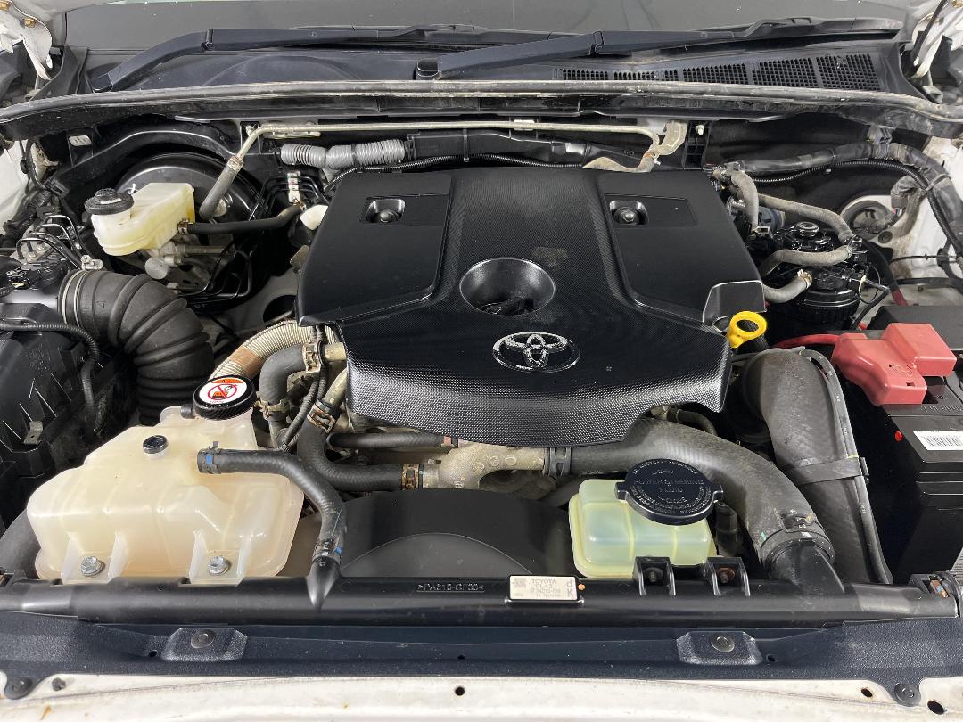 Photo '13' of Toyota Hilux