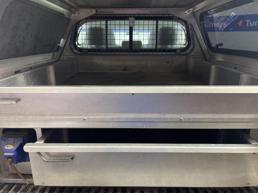 Photo '14' of Toyota Hilux