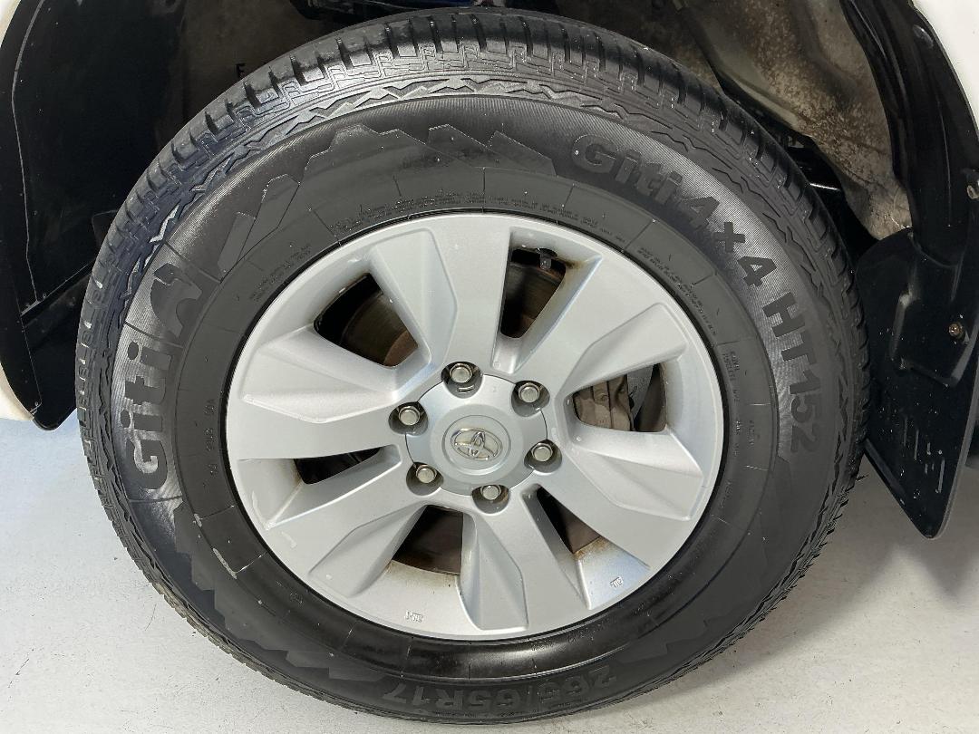 Photo '10' of Toyota Hilux Photo '10' of Toyota Hilux