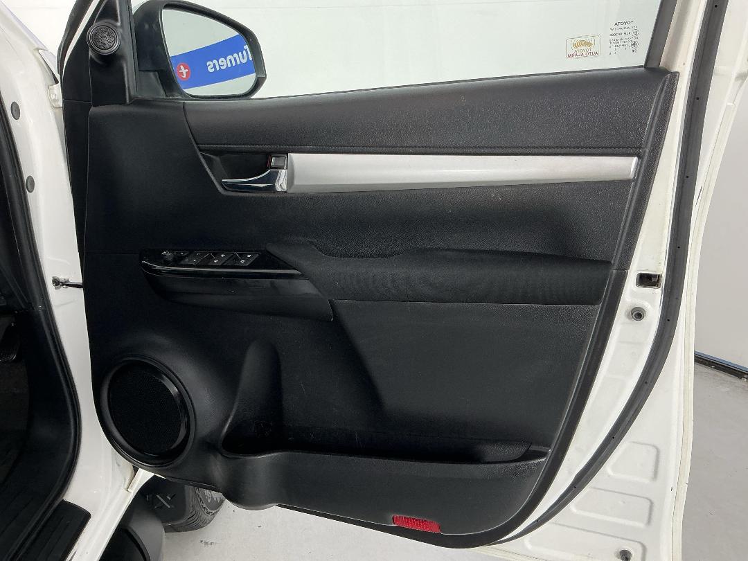 Photo '15' of Toyota Hilux Photo '15' of Toyota Hilux