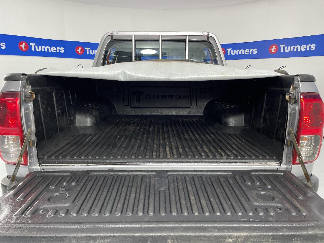 Photo '14' of Toyota Hilux