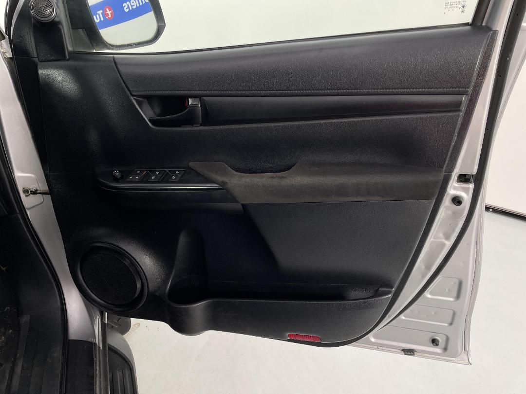 Photo '15' of Toyota Hilux