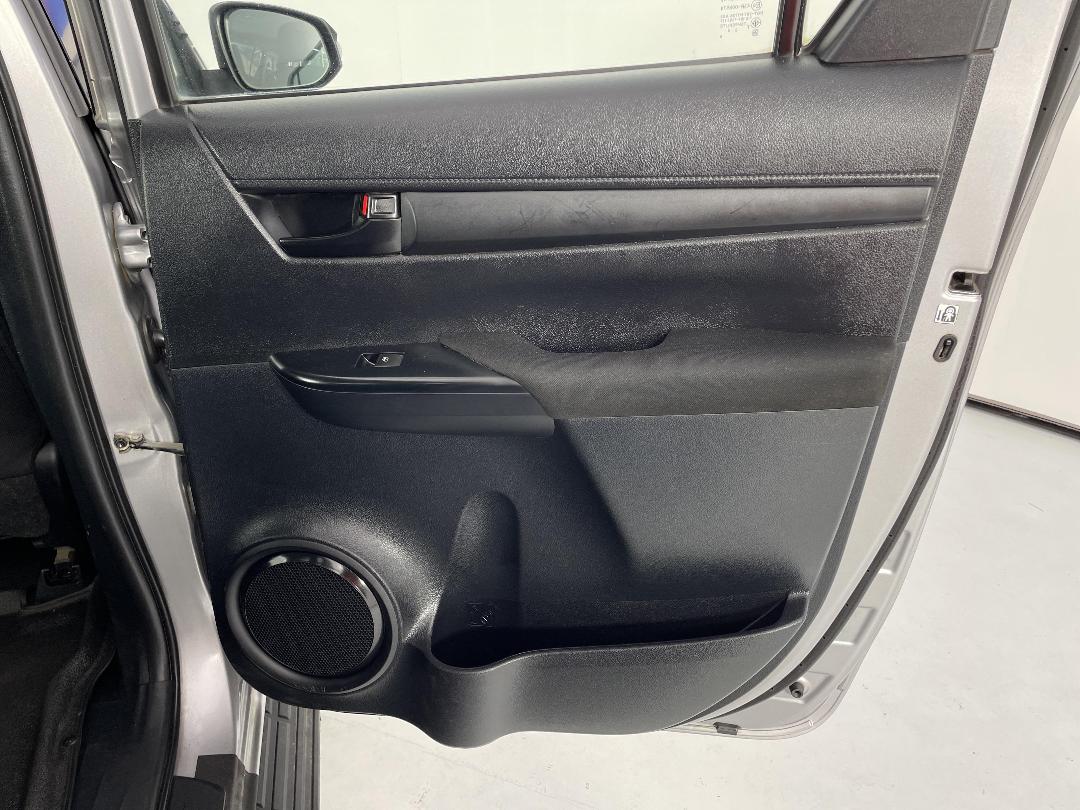 Photo '19' of Toyota Hilux