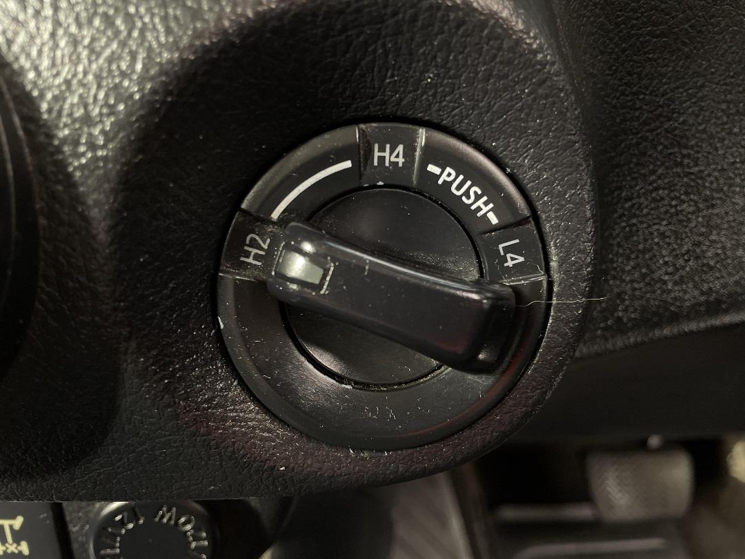 Photo '27' of Toyota Hilux