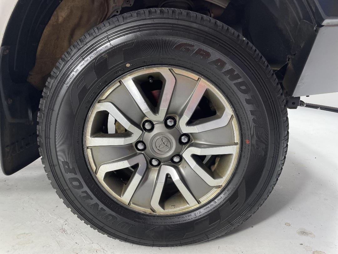 Photo '9' of Toyota Hilux