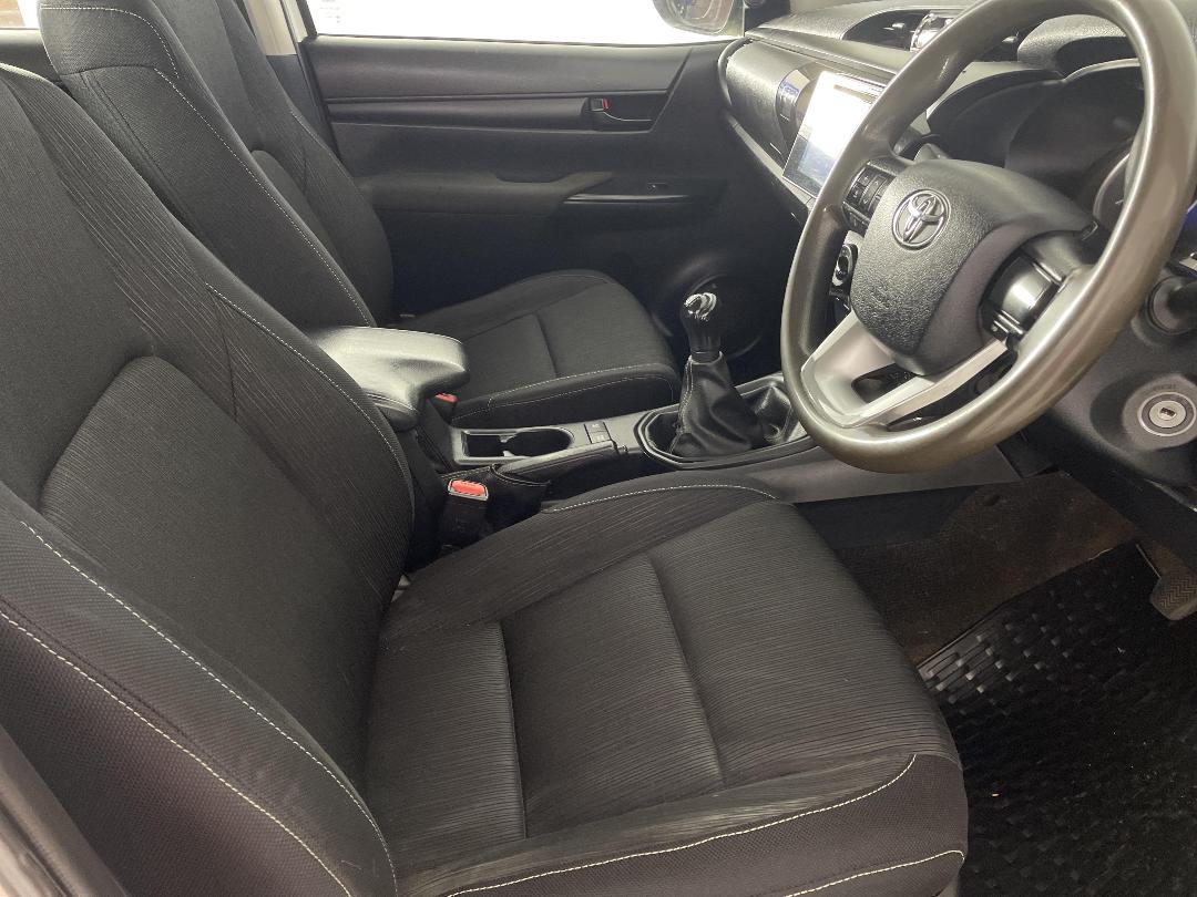 Photo '16' of Toyota Hilux