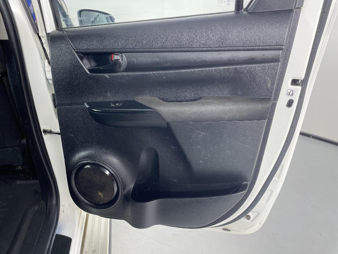 Photo '19' of Toyota Hilux