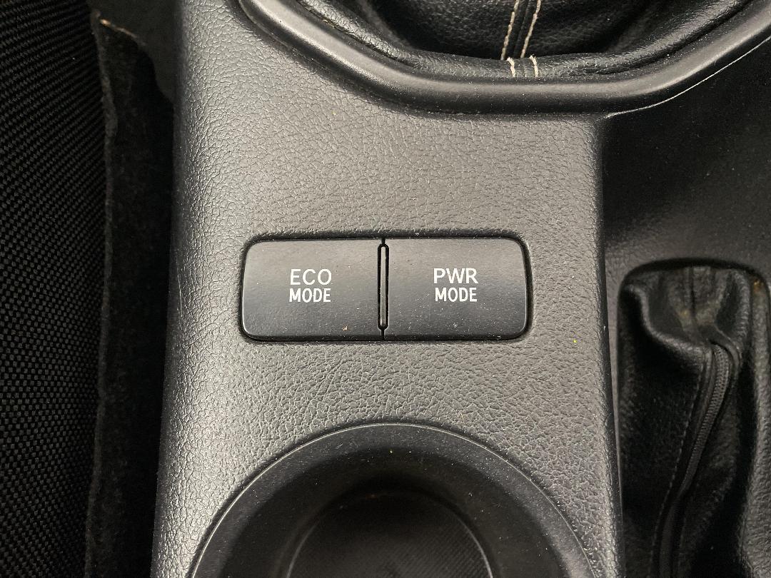 Photo '23' of Toyota Hilux