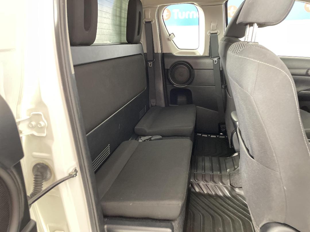 Photo '19' of Toyota Hilux Photo '19' of Toyota Hilux