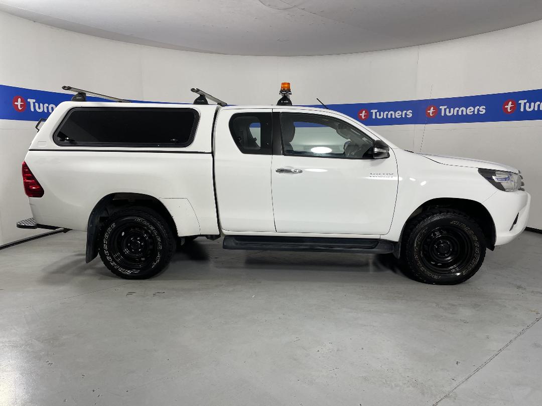 Photo '22' of Toyota Hilux Photo '22' of Toyota Hilux