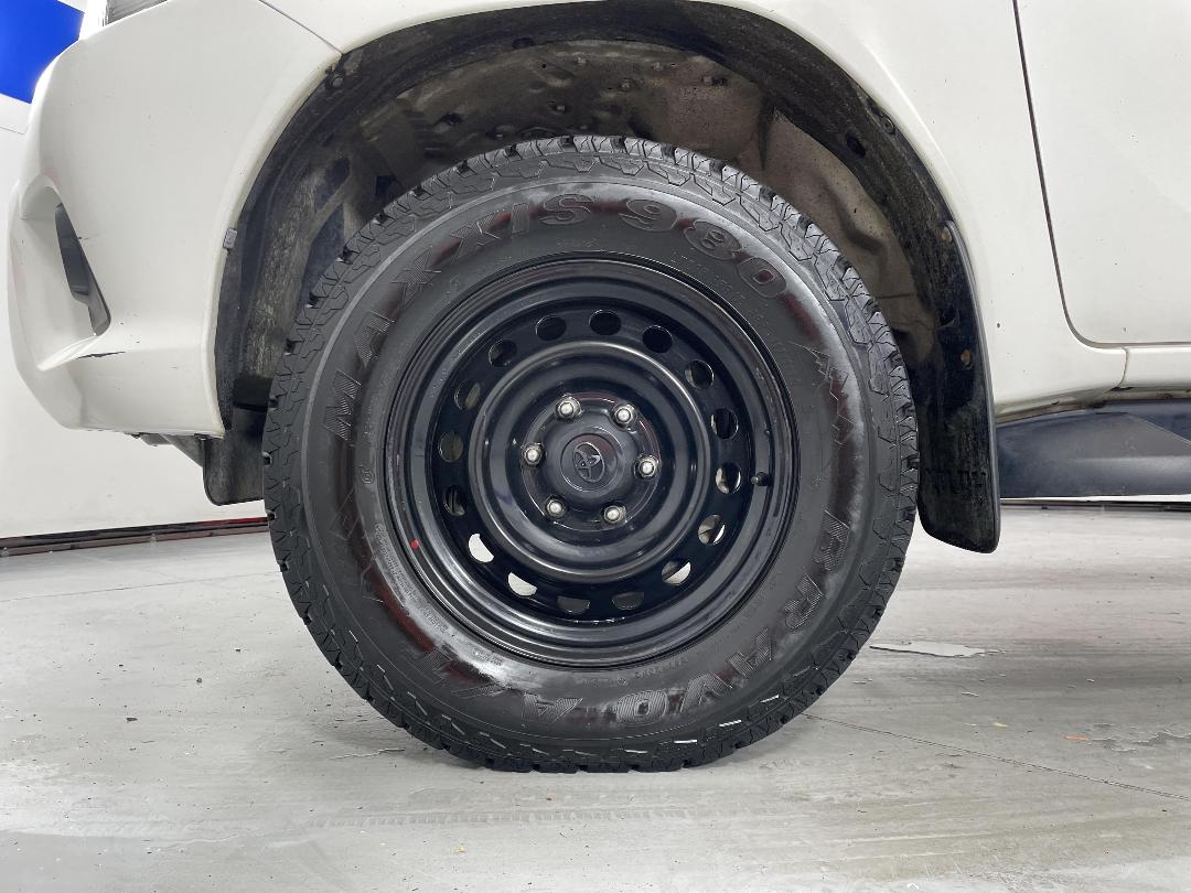 Photo '10' of Toyota Hilux