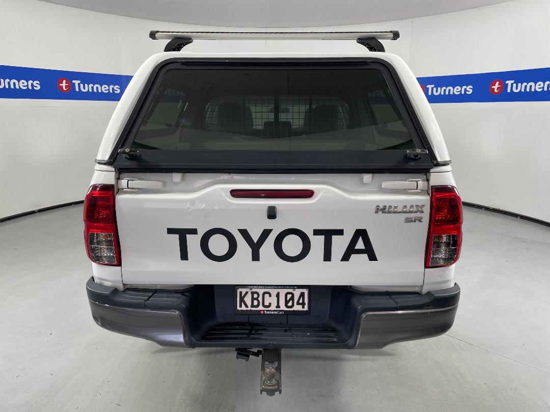 Photo '6' of Toyota Hilux