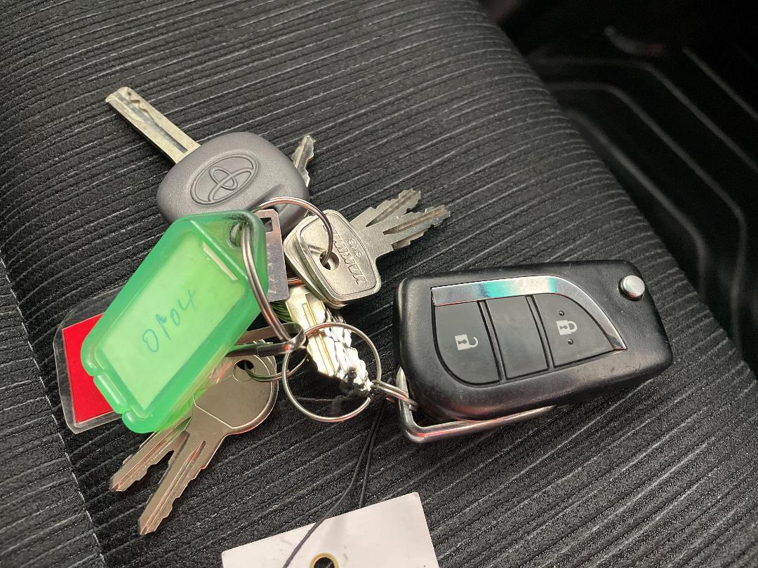 Photo '22' of Toyota Hilux