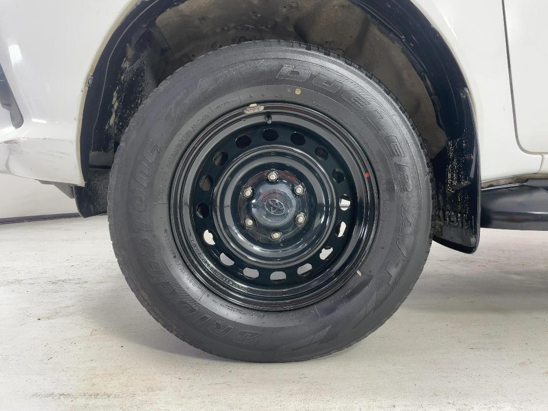 Photo '10' of Toyota Hilux