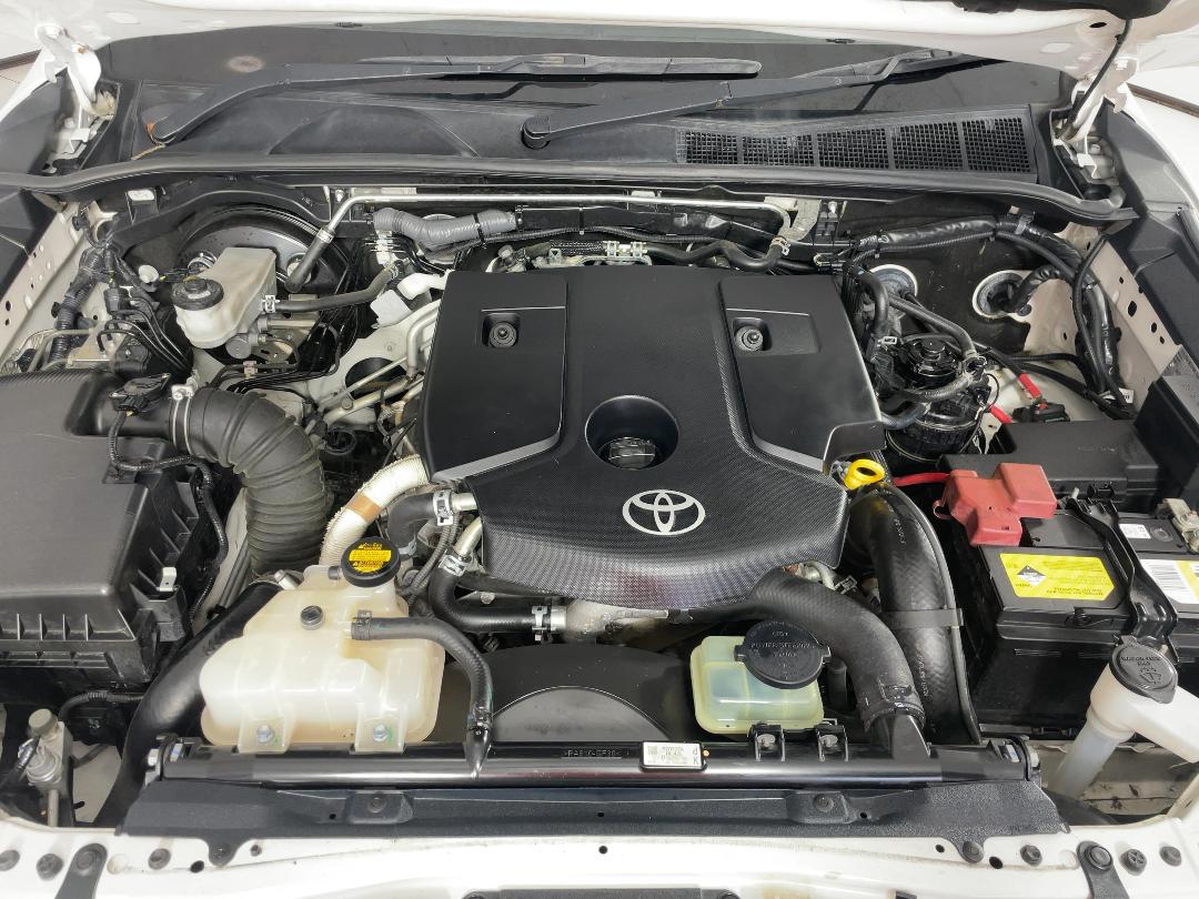 Photo '13' of Toyota Hilux