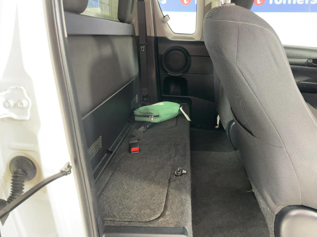 Photo '20' of Toyota Hilux