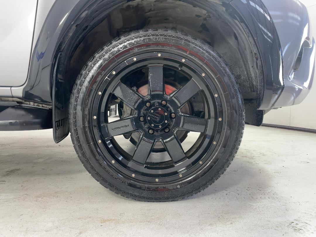 Photo '9' of Toyota Hilux