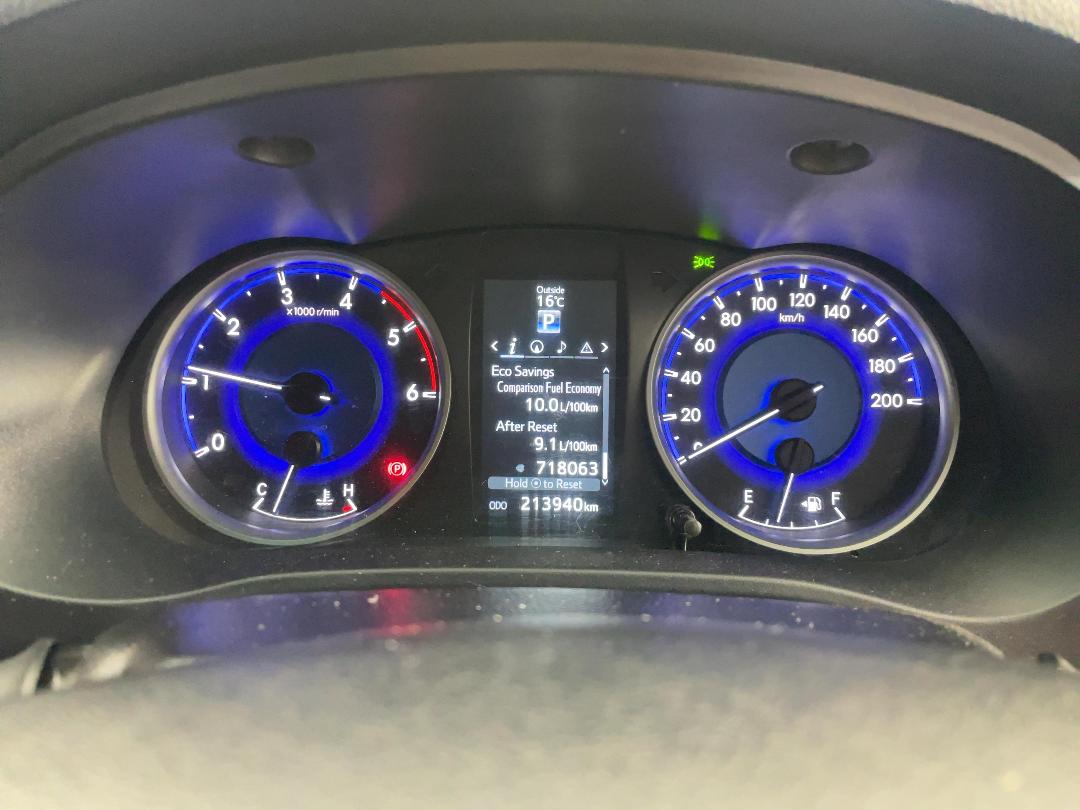 Photo '21' of Toyota Hilux