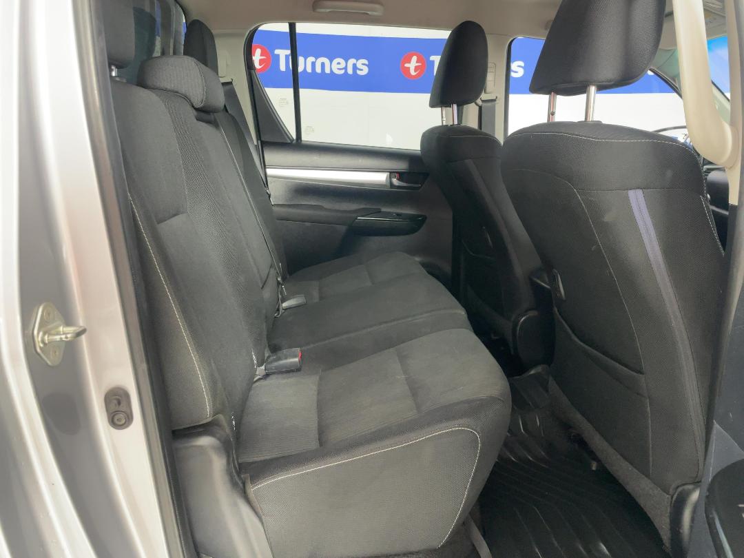 Photo '20' of Toyota Hilux