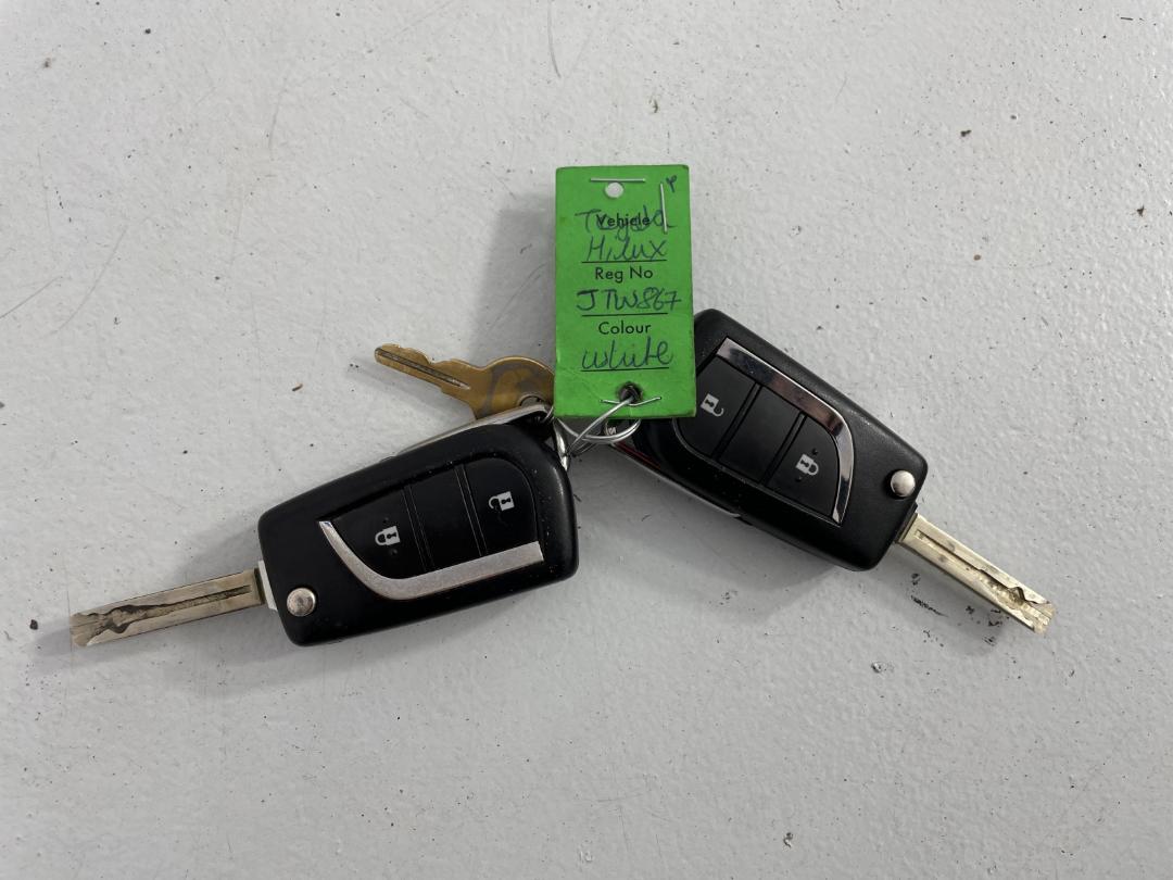 Photo '22' of Toyota Hilux