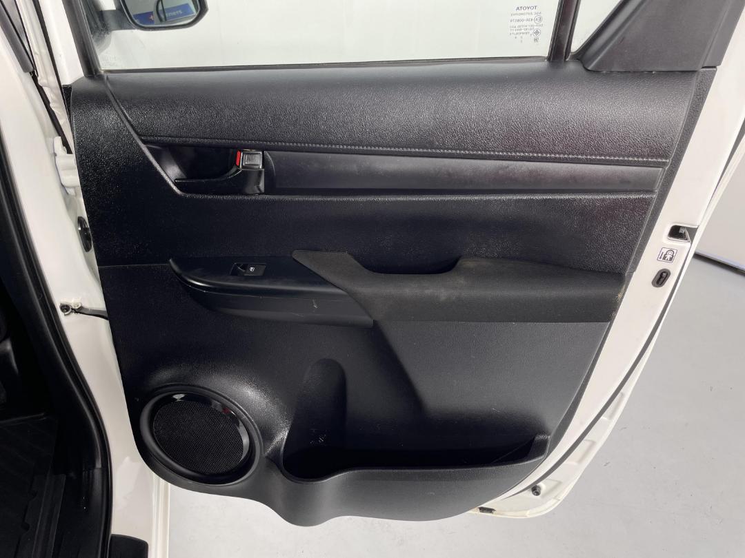 Photo '19' of Toyota Hilux