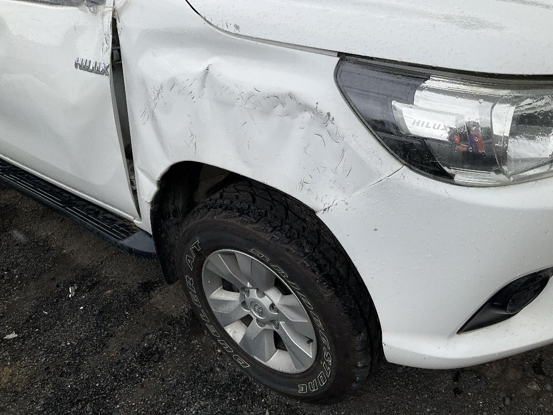 Photo '16' of Toyota Hilux SR TD EC Photo '16' of Toyota Hilux SR TD EC