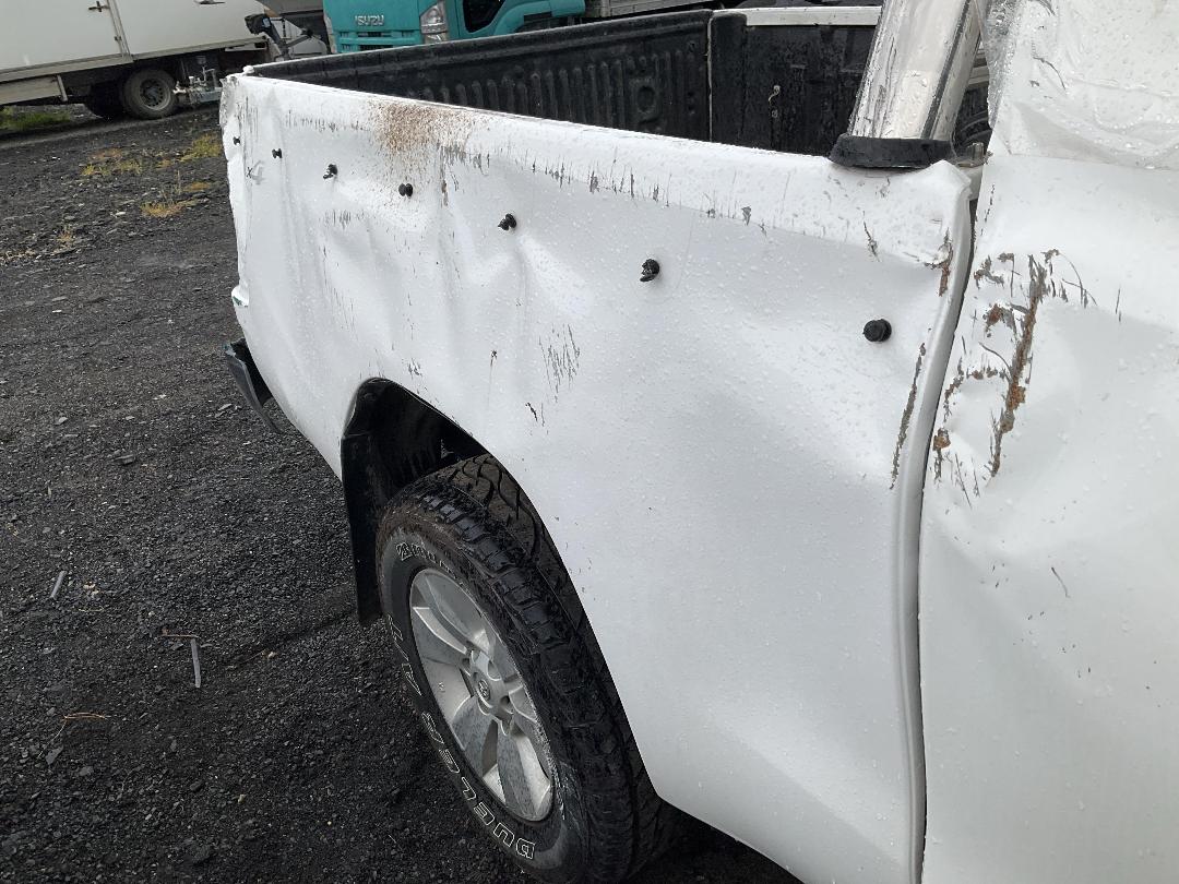 Photo '18' of Toyota Hilux SR TD EC Photo '18' of Toyota Hilux SR TD EC