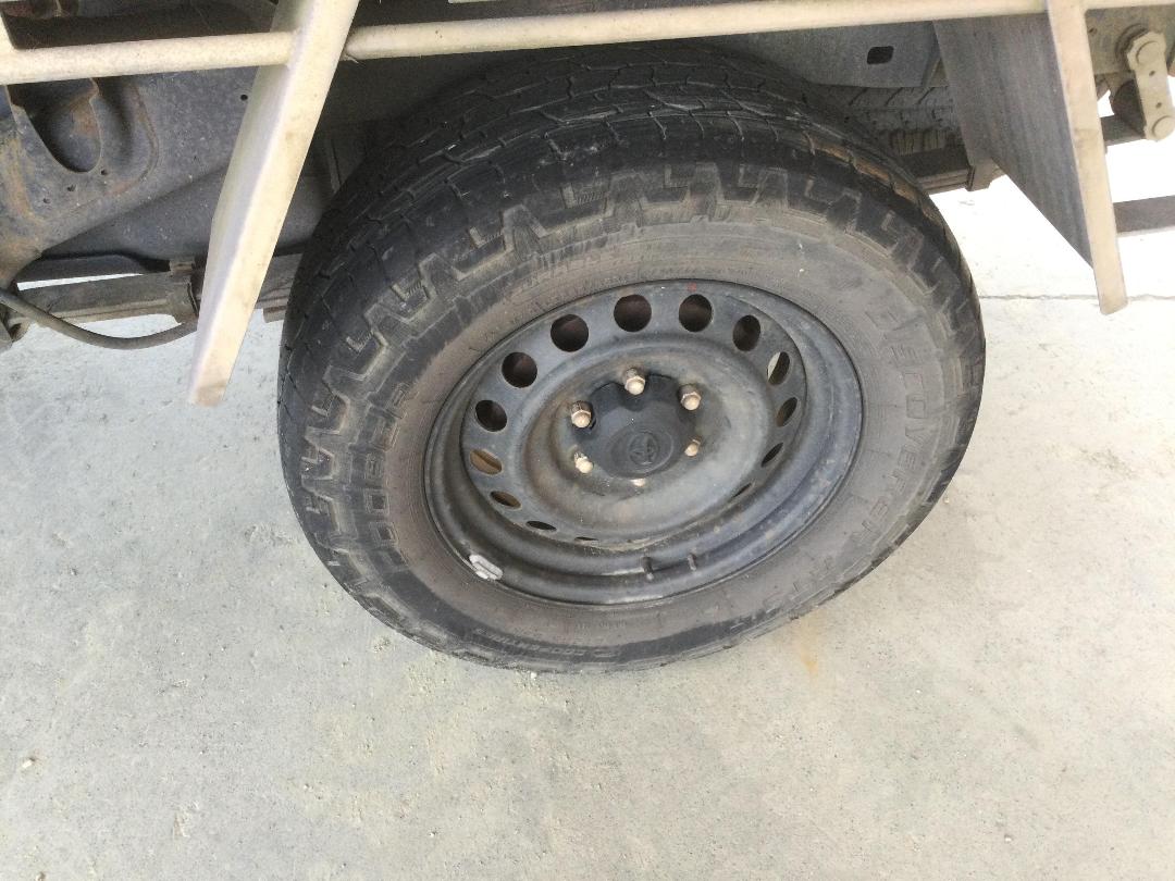 Photo '14' of Toyota Hilux SR TD EC/CC Photo '14' of Toyota Hilux SR TD EC/CC