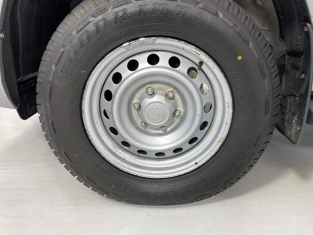 Photo '10' of Toyota Hilux