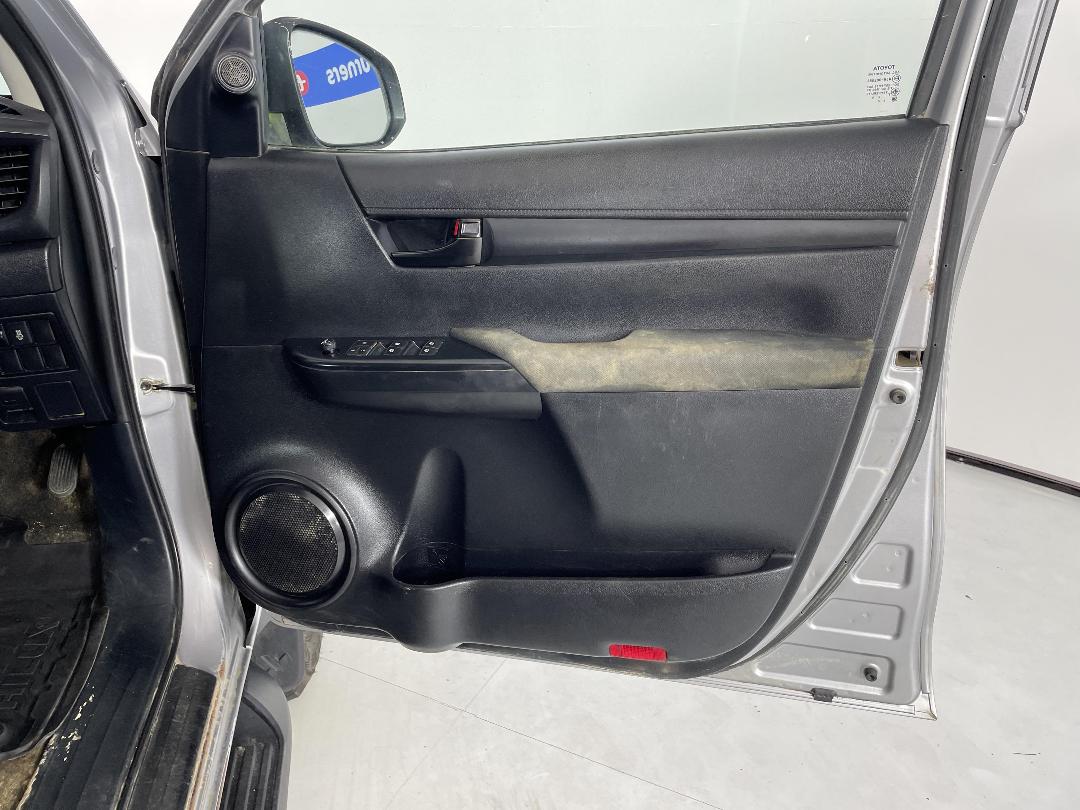 Photo '15' of Toyota Hilux